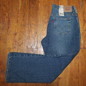 BNWT Levis 550 Boot-Cut Jeans